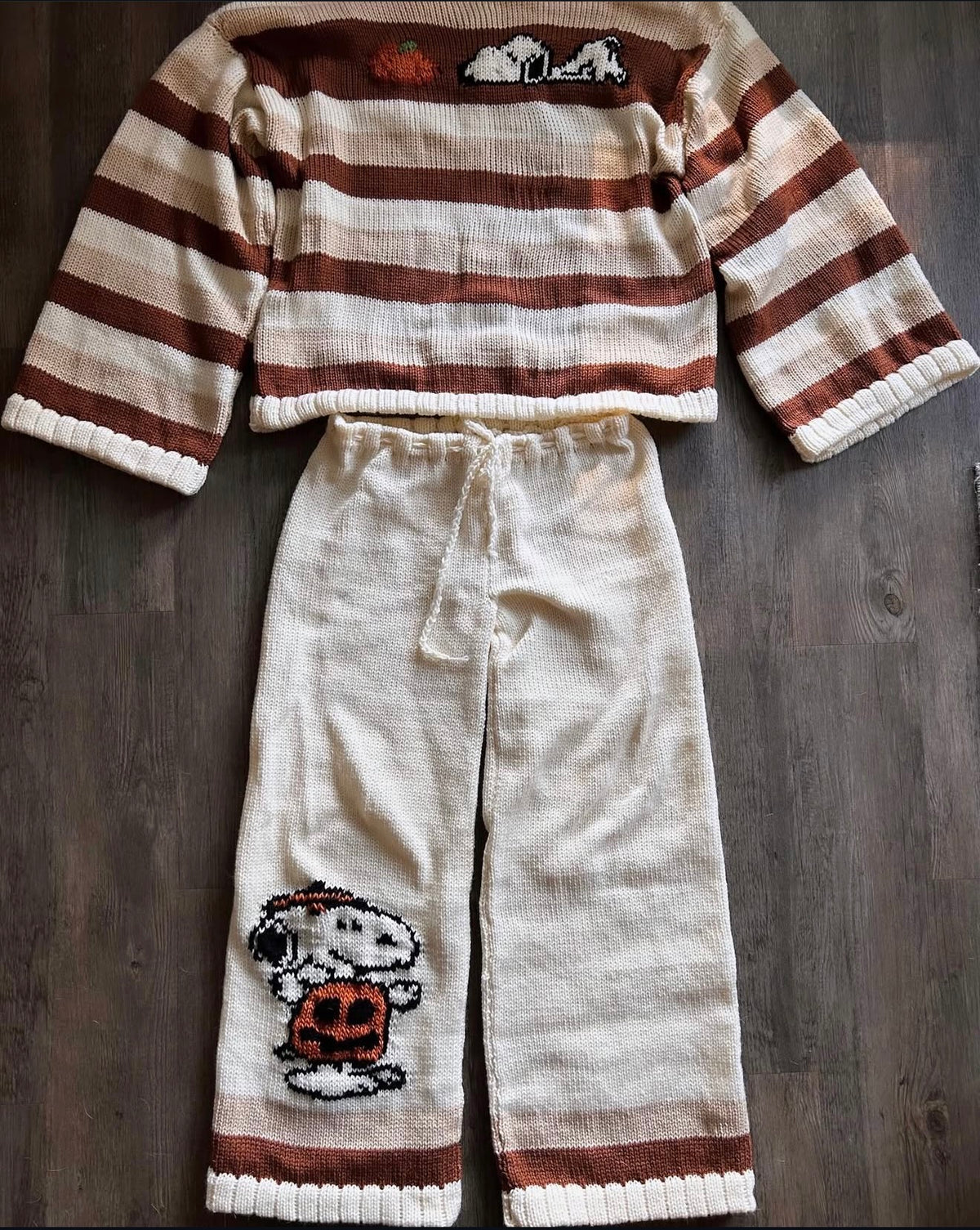 Limited Snoopy Knit Set Collection